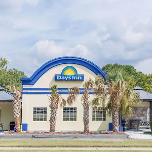 Days By Wyndham Virginia Town Center ** Virginia Beach